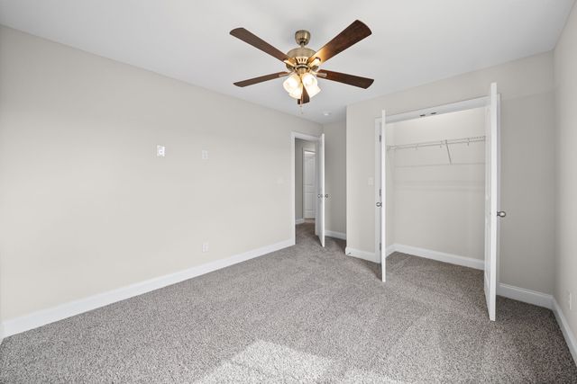 520 Somerset Ln, Clarksville, TN 37042