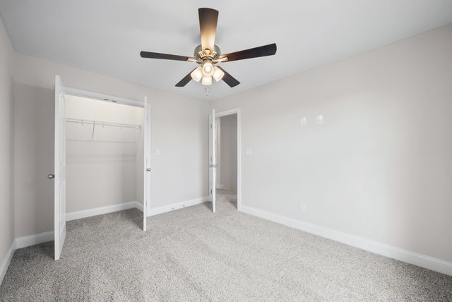 520 Somerset Ln, Clarksville, TN 37042