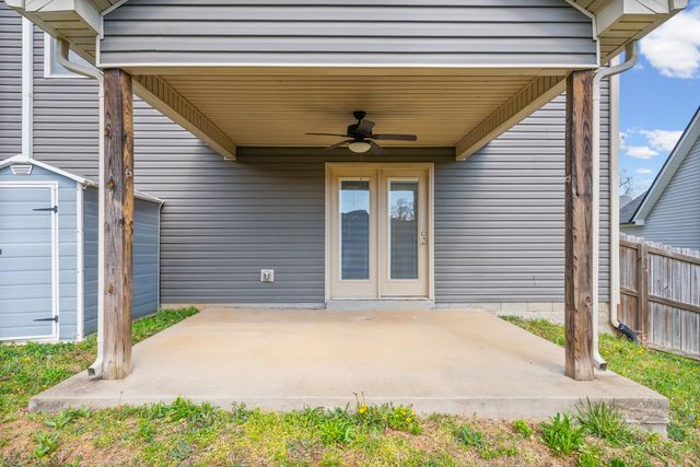 520 Somerset Ln, Clarksville, TN 37042