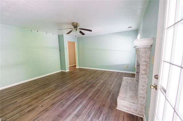 1004 Wymers CT, Chesapeake, VA 23322