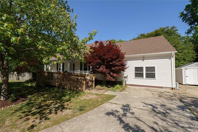 1004 Wymers CT, Chesapeake, VA 23322