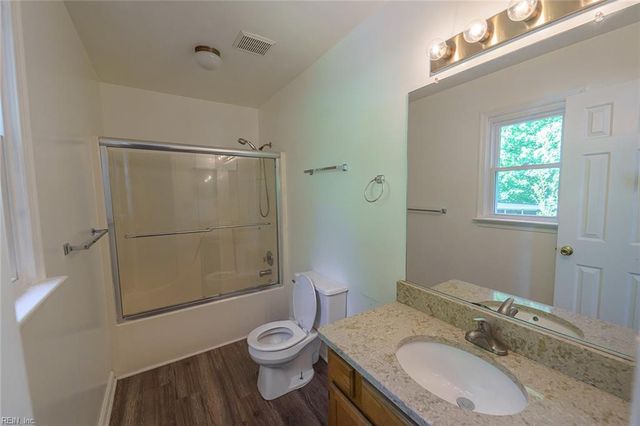 1004 Wymers CT, Chesapeake, VA 23322