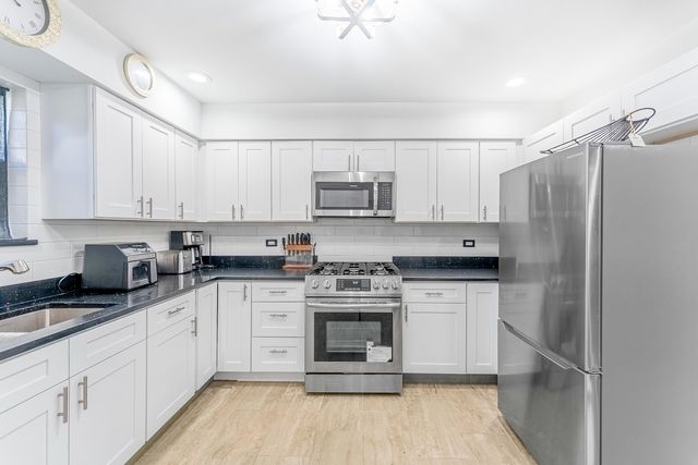1006 Summit Street, Joliet, IL 60435