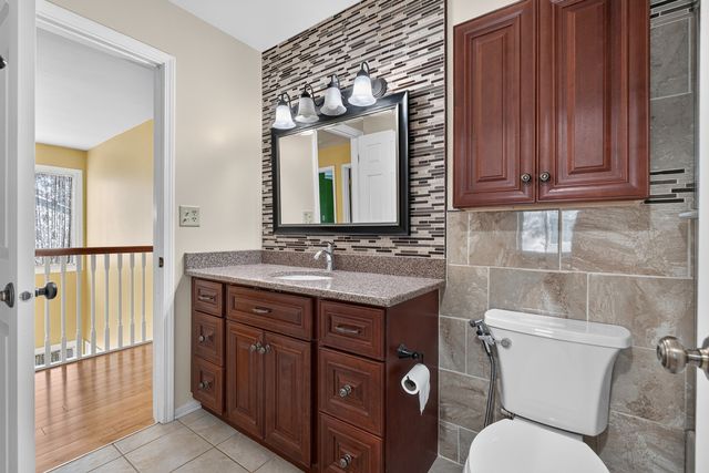 1042 E Randville Drive, Palatine, IL 60074