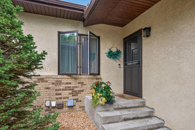 149 Riverview Drive 11, Monticello, MN 55362