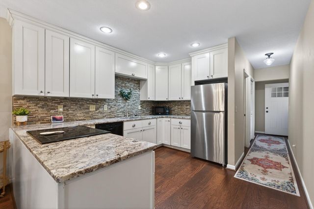 149 Riverview Drive 11, Monticello, MN 55362