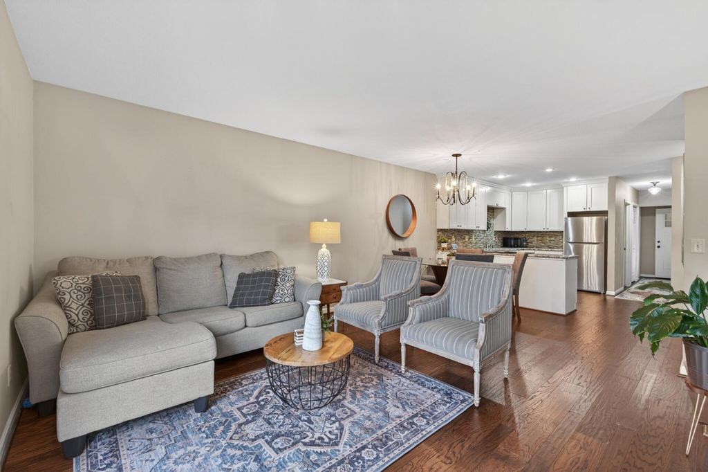 149 Riverview Drive 11, Monticello, MN 55362