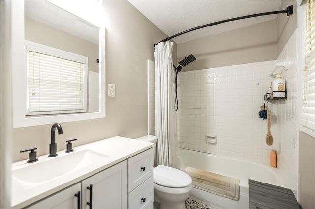 4260 Wood Forest Place, Macon, GA 31210