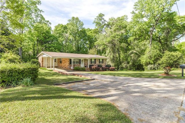 4260 Wood Forest Place, Macon, GA 31210