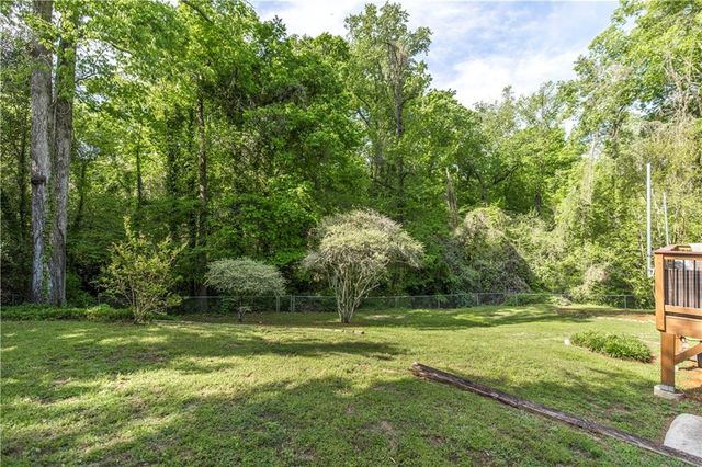 4260 Wood Forest Place, Macon, GA 31210