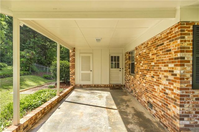 4260 Wood Forest Place, Macon, GA 31210