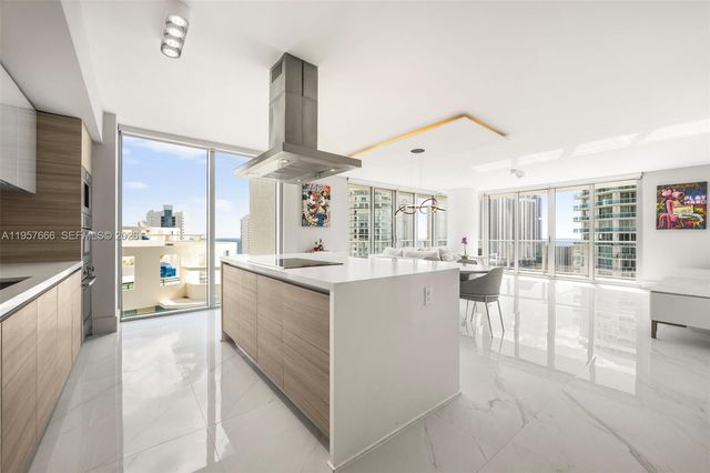300 Sunny Isles Boulevard 42202, Sunny Isles Beach, FL 33160