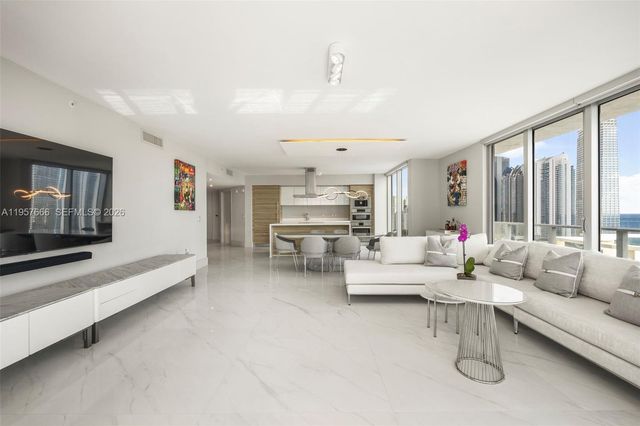 300 Sunny Isles Boulevard 42202, Sunny Isles Beach, FL 33160
