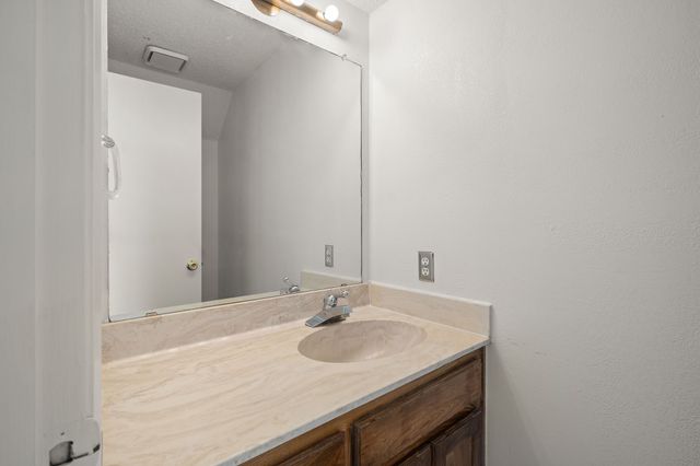 929 W Hickory Street A2, Denton, TX 76201