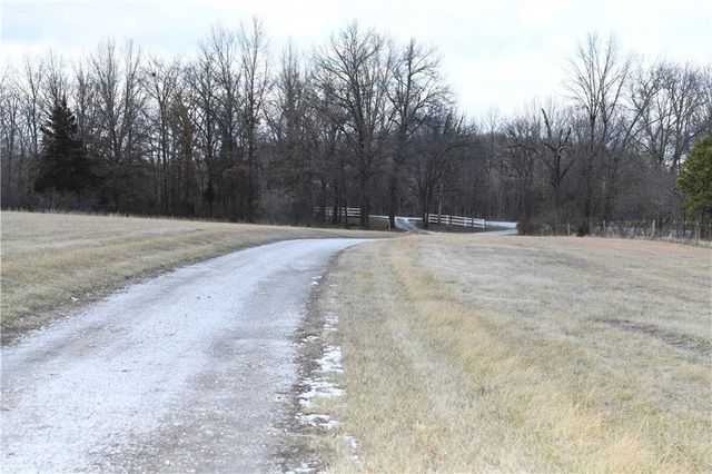 11503 State Route 2 Highway, Freeman, MO 64746