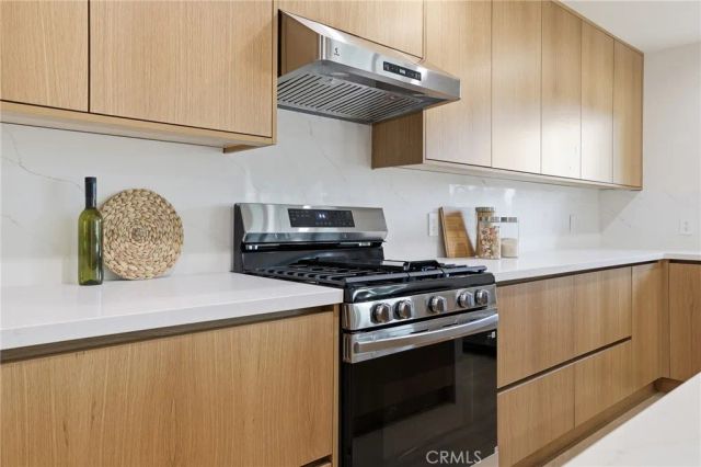 9651 Comanche, Chatsworth, CA 91311