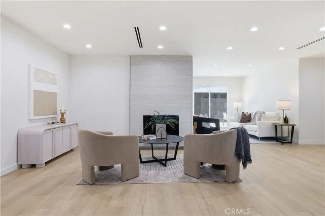 9651 Comanche, Chatsworth, CA 91311