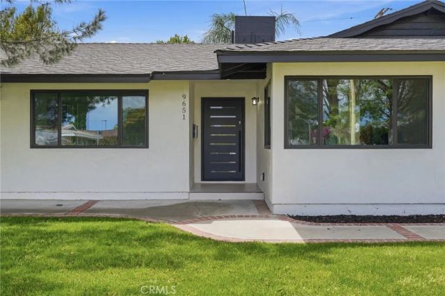 9651 Comanche, Chatsworth, CA 91311