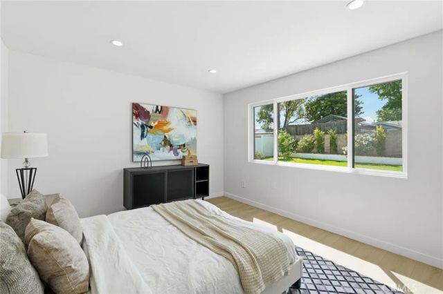 9651 Comanche, Chatsworth, CA 91311