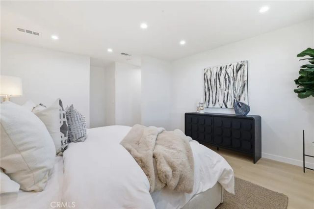 9651 Comanche, Chatsworth, CA 91311