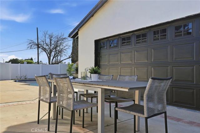 9651 Comanche, Chatsworth, CA 91311