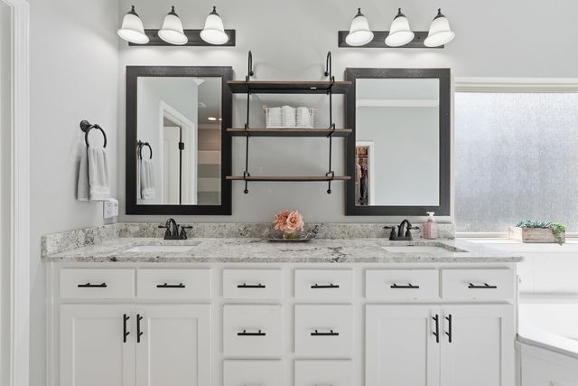 9431 Oak Forest Lane, Sherwood, AR 72120
