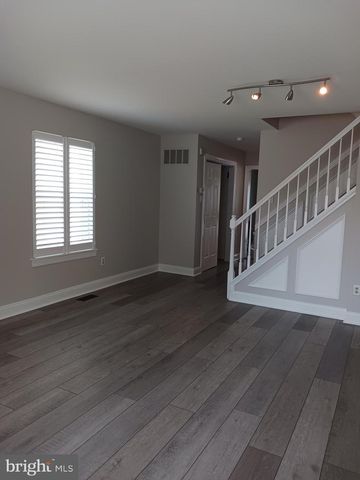 12 CARRIAGE KNOLL CT, Langhorne, PA 19047