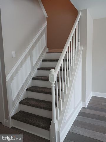 12 CARRIAGE KNOLL CT, Langhorne, PA 19047