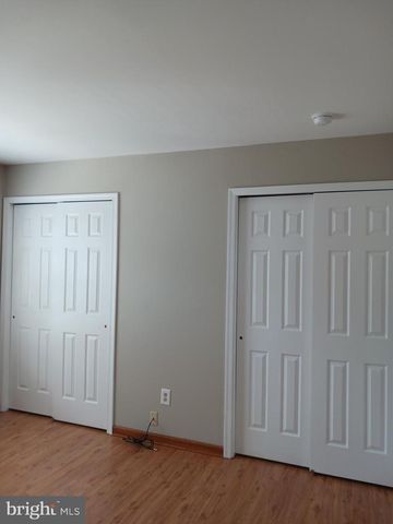 12 CARRIAGE KNOLL CT, Langhorne, PA 19047