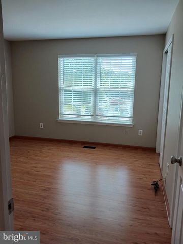 12 CARRIAGE KNOLL CT, Langhorne, PA 19047
