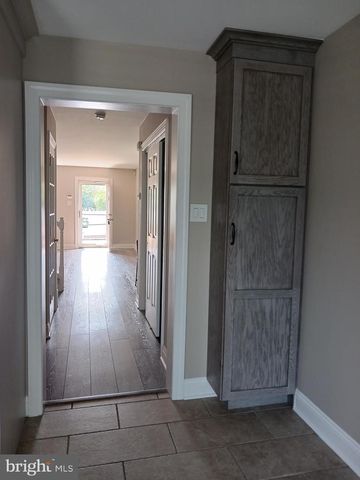 12 CARRIAGE KNOLL CT, Langhorne, PA 19047