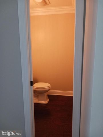 12 CARRIAGE KNOLL CT, Langhorne, PA 19047