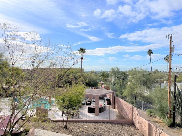 9726 N 3rd Drive, Phoenix, AZ 85021