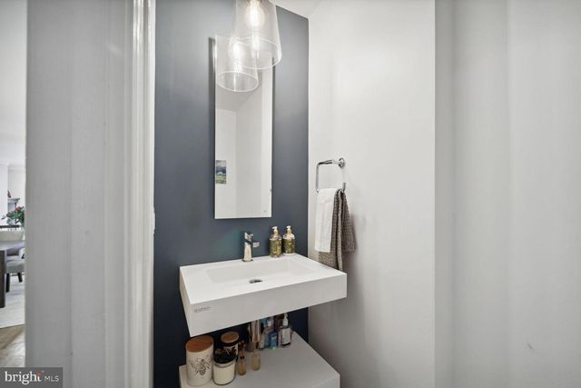 4373 WESTOVER PL NW, Washington, DC 20016