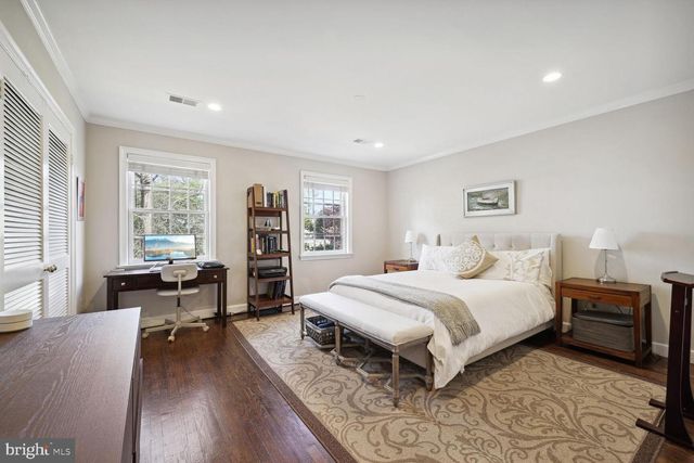 4373 WESTOVER PL NW, Washington, DC 20016