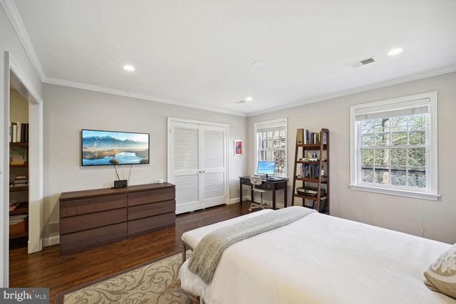 4373 WESTOVER PL NW, Washington, DC 20016