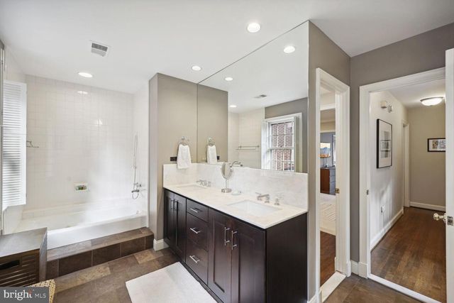 4373 WESTOVER PL NW, Washington, DC 20016