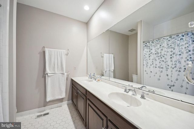 4373 WESTOVER PL NW, Washington, DC 20016