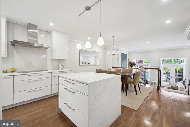 4373 WESTOVER PL NW, Washington, DC 20016