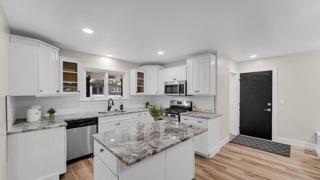 305 Shady Lane, Kouts, IN 46347