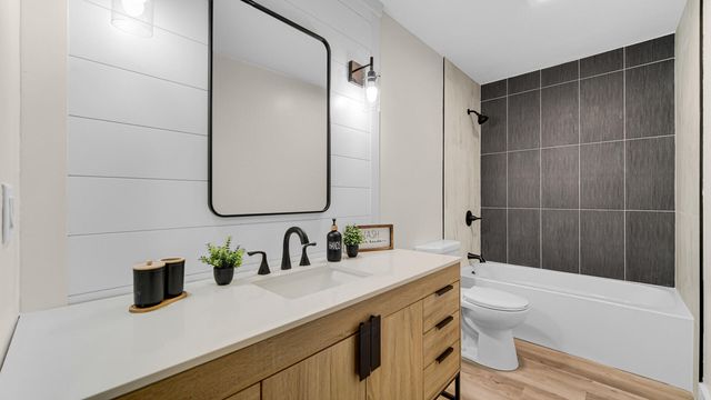 305 Shady Lane, Kouts, IN 46347