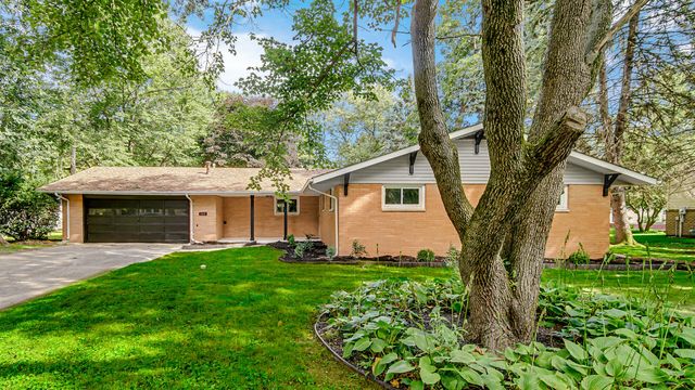 305 Shady Lane, Kouts, IN 46347