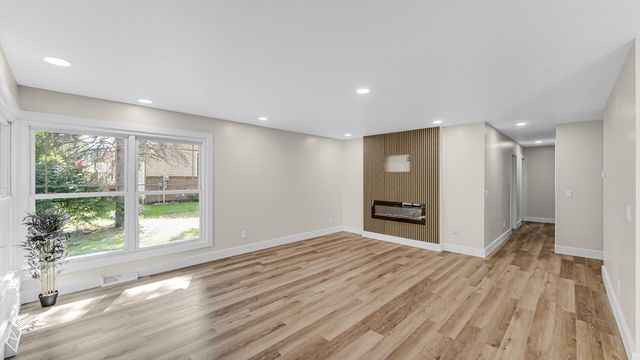 305 Shady Lane, Kouts, IN 46347