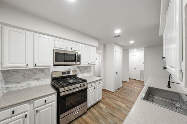 9014 Kirkmont Drive, Houston, TX 77089