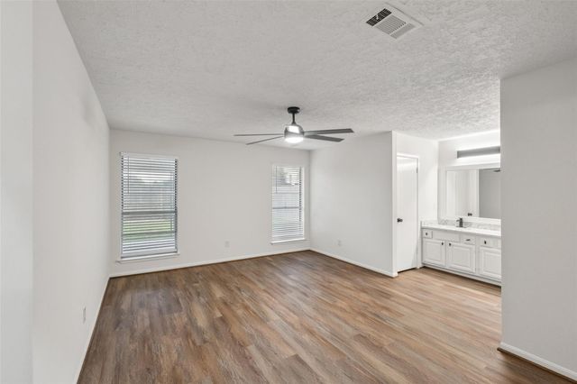 9014 Kirkmont Drive, Houston, TX 77089