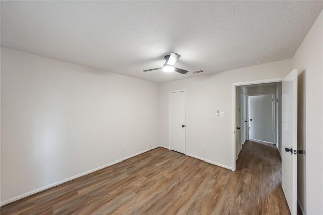 9014 Kirkmont Drive, Houston, TX 77089