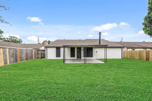 9014 Kirkmont Drive, Houston, TX 77089