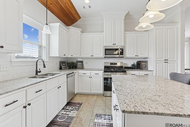 6734 Marengo Dr, Addis, LA 70710