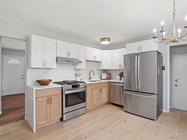 4514 Niagara Drive, St Louis, MO 63129