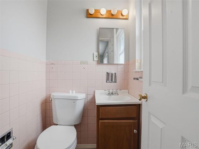 4514 Niagara Drive, St Louis, MO 63129